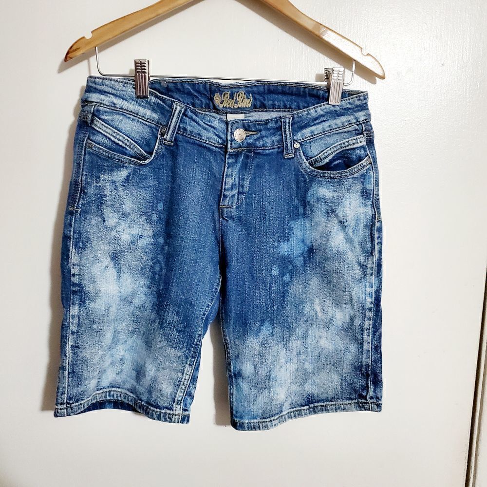 Red Rivet Blue Acid Wash Jean Shorts Size 13